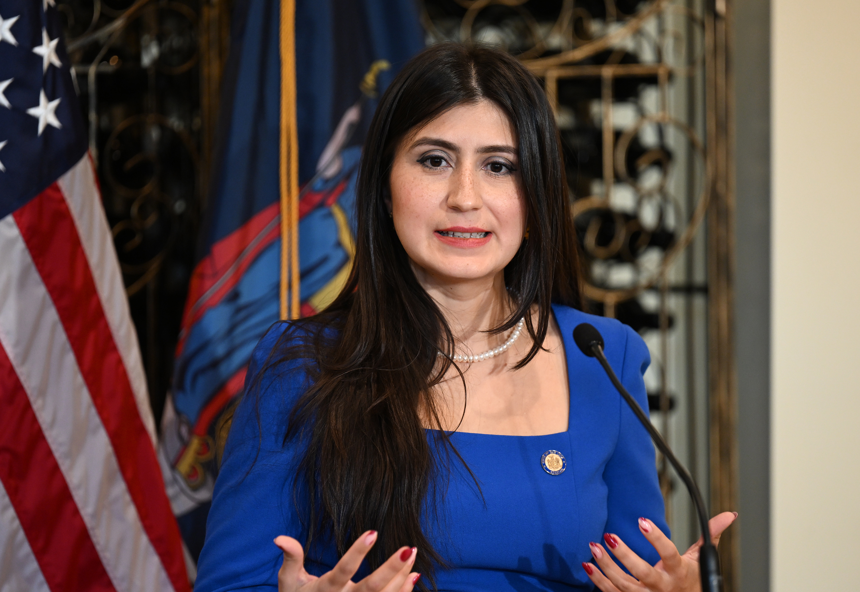 Jessica Ramos (D)